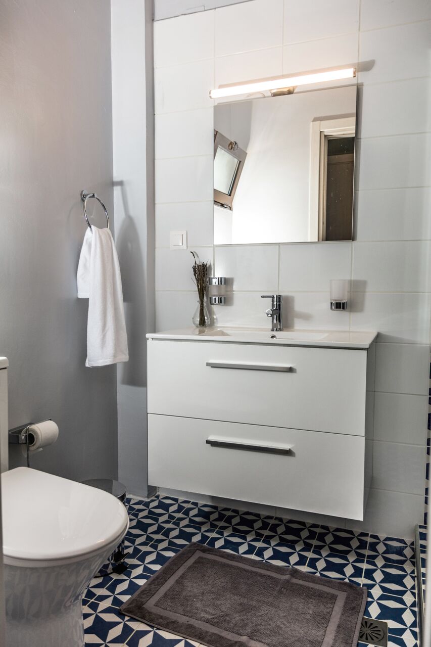 airbnb ανακαίνιση μπάνιου
